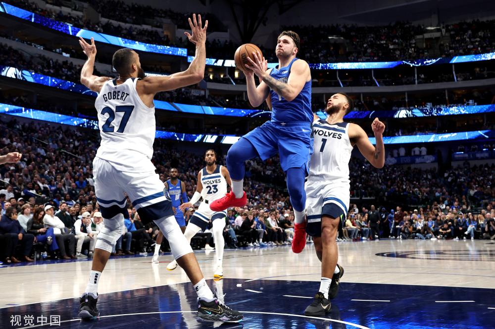 社交媒体上 社交媒体上