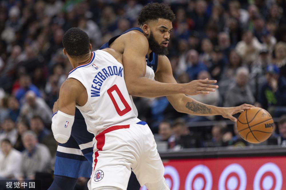 在密集赛程 在密集赛程